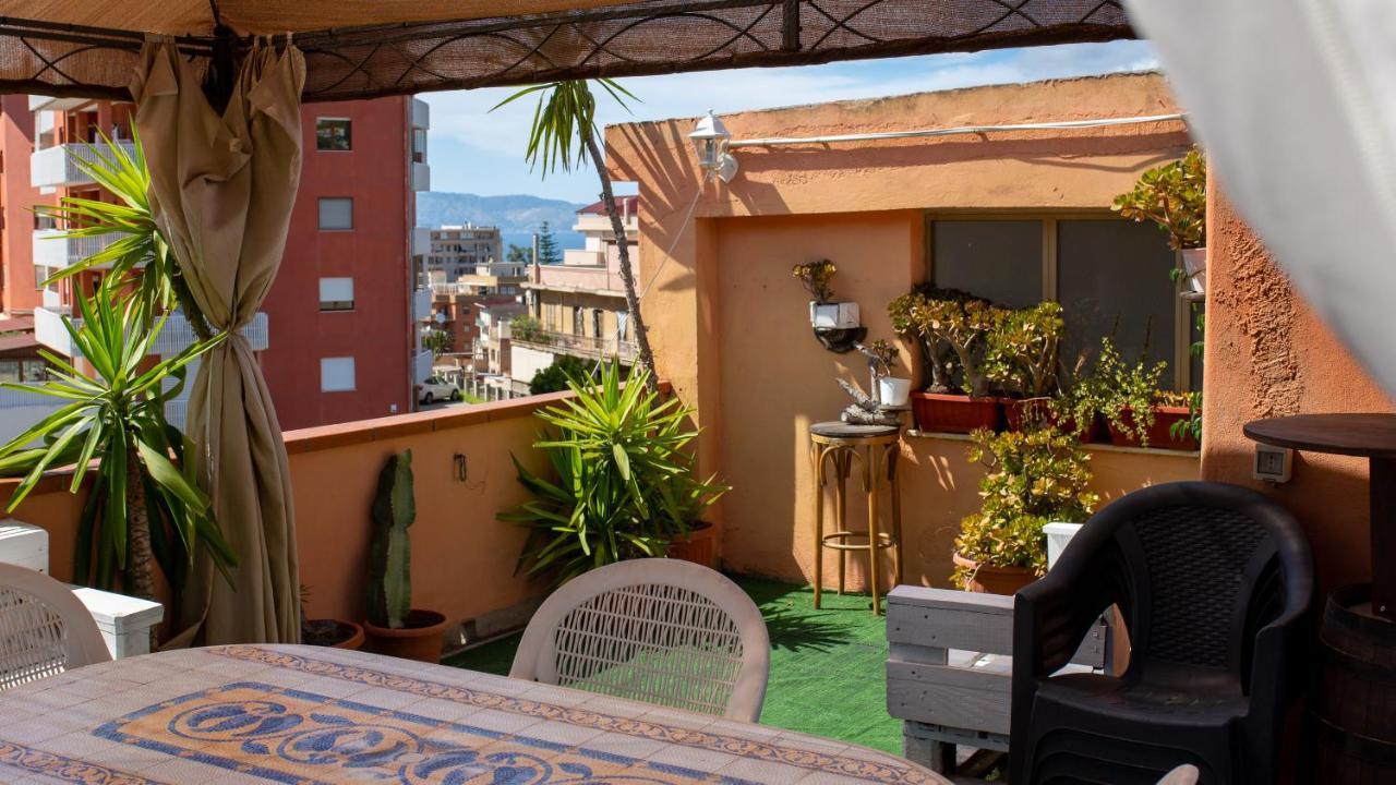 Like Home Apartment Reggio Calabria Exterior foto