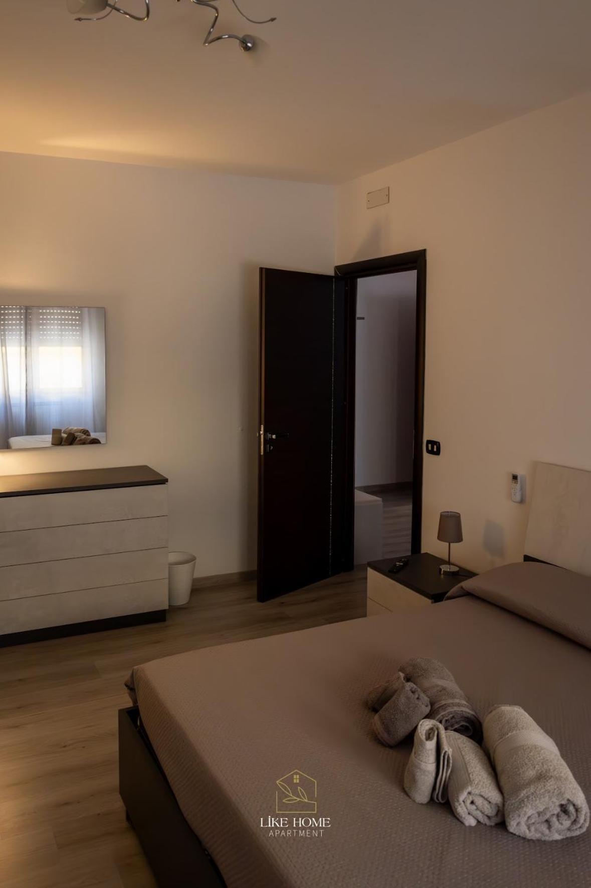 Like Home Apartment Reggio Calabria Exterior foto